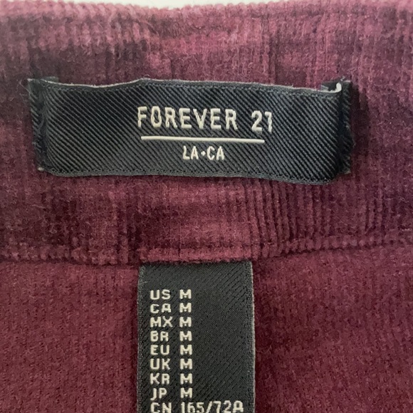 Velvet Mini Skirt with pockets - Picture 4 of 4